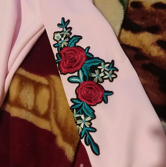 ZAFUL PINK ROSE HOODIE - Picture 3 of 3